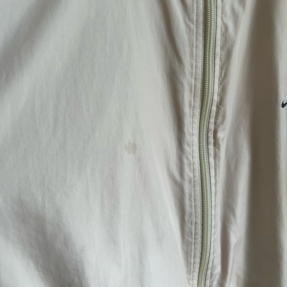 Nike Shell Jacket - Picture 2 of 5